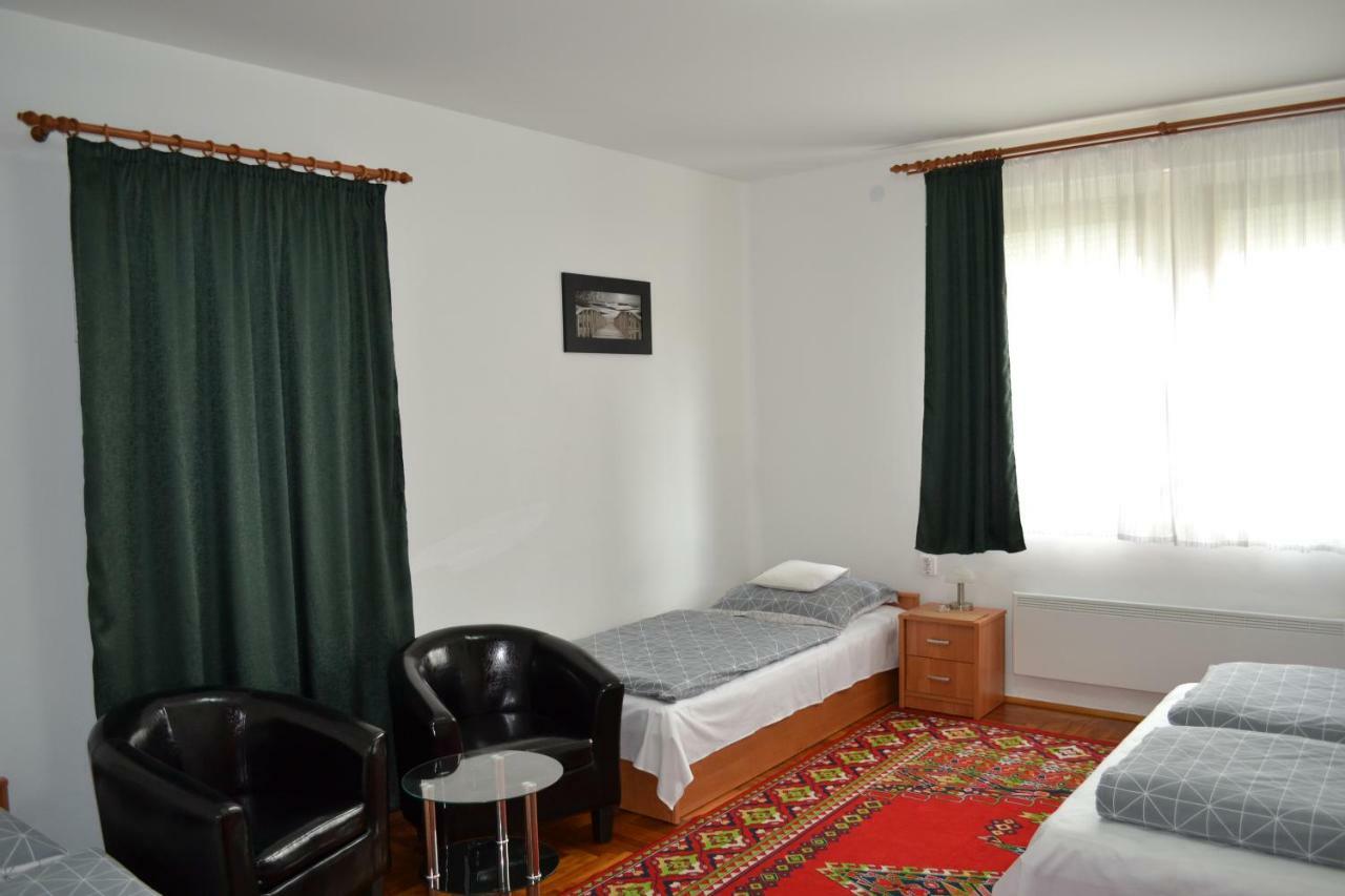 Liliom Apartman غيولا المظهر الخارجي الصورة