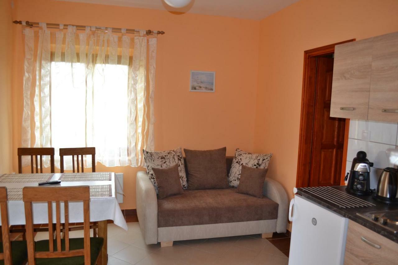 Liliom Apartman غيولا المظهر الخارجي الصورة